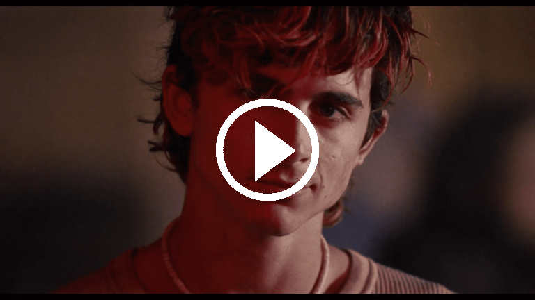 Professional VoiceOver Artist Voice Over Talent นักพากย์ โฆษก 5 Bones and All Trailer 2